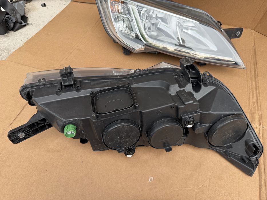Faruri, Far stanga / Far dreapta Citroen Jumper, Peugeot Boxer, Fiat Ducato, Opel movano C 2014-2026