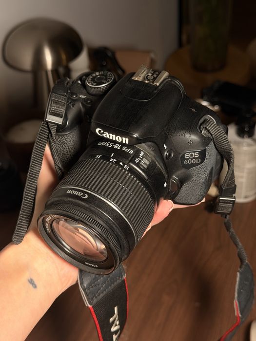 Продам canon 600d