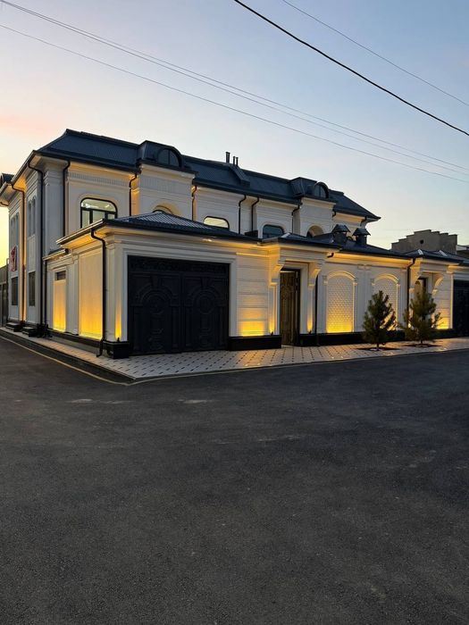 Продается дом на махалле Зенит, 2,5 соток, 6 комнат