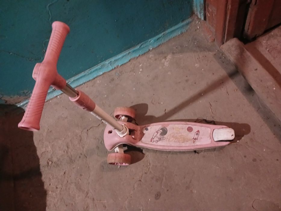 Продам детский самокат