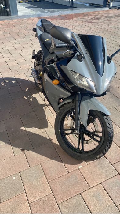 Yamaha YZF R125 2013
