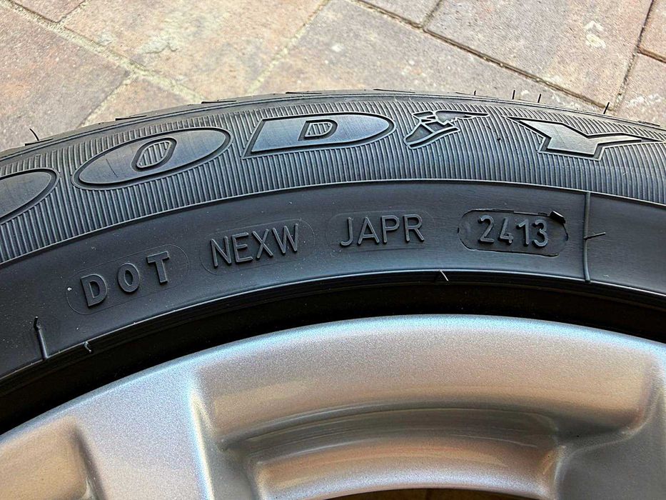 Roti complete import Germania: jante orginale BMW Style 390, ca si noi Seria 1 3 4 F20 F30 F31 F32 F33 + 205 60 16 VARA Goodyear Runflat