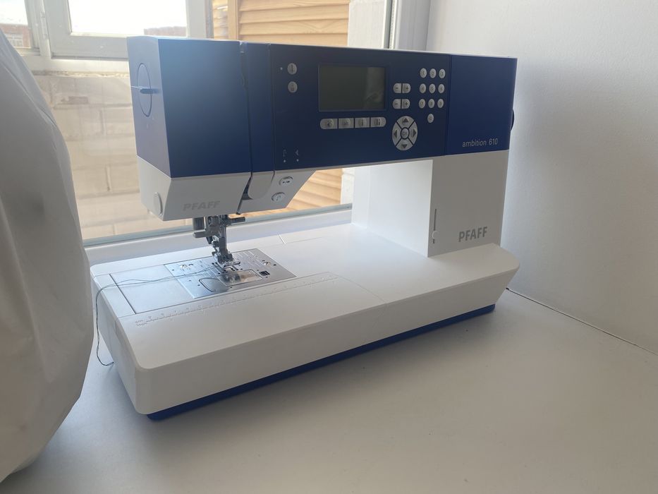 Швейная машина Pfaff