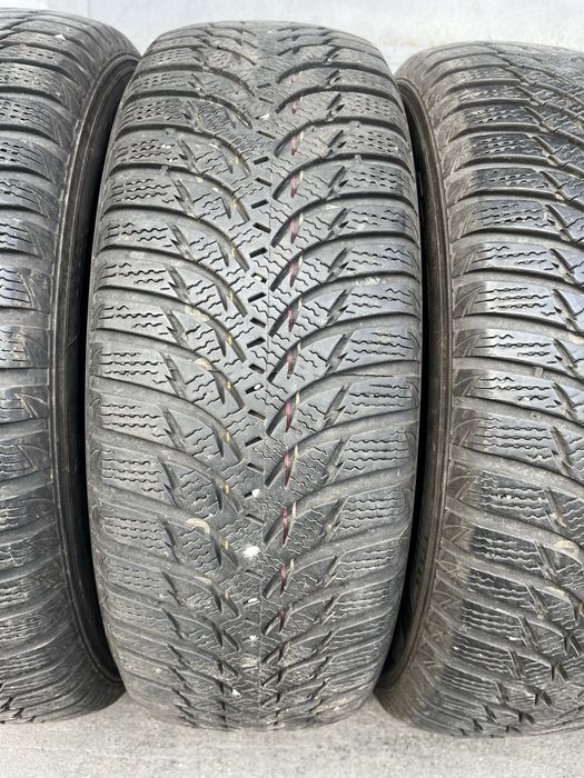 4 бр. зимни гуми 215/65/16 Kumho  6 mm DOT 2817