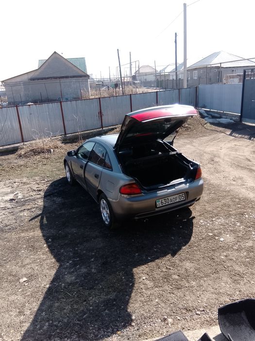 Продам Мазду 323 96 год