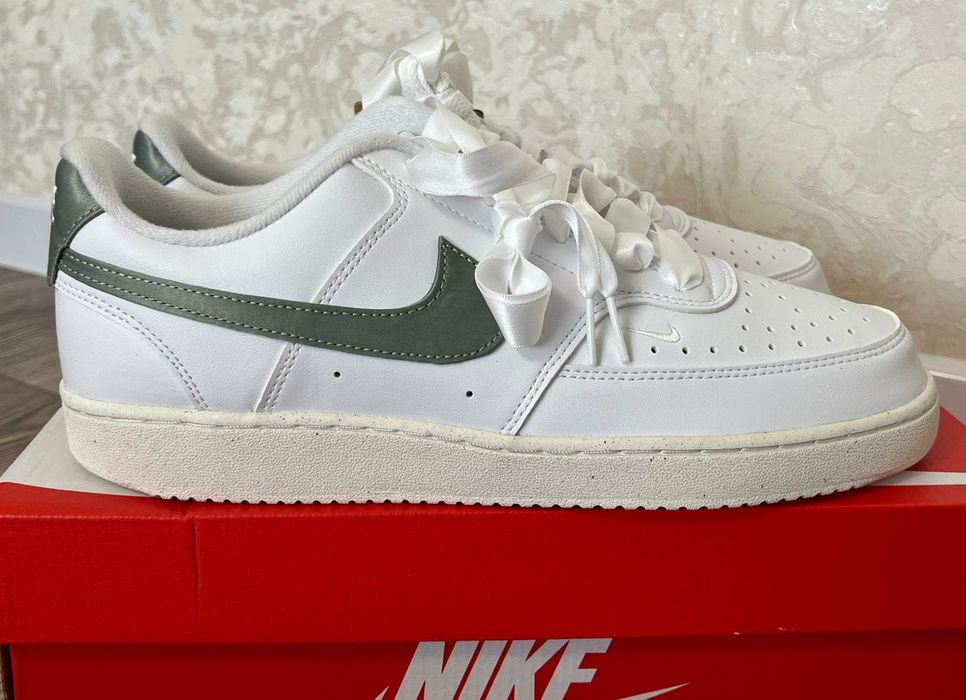 Продам кеды Nike. Торг.