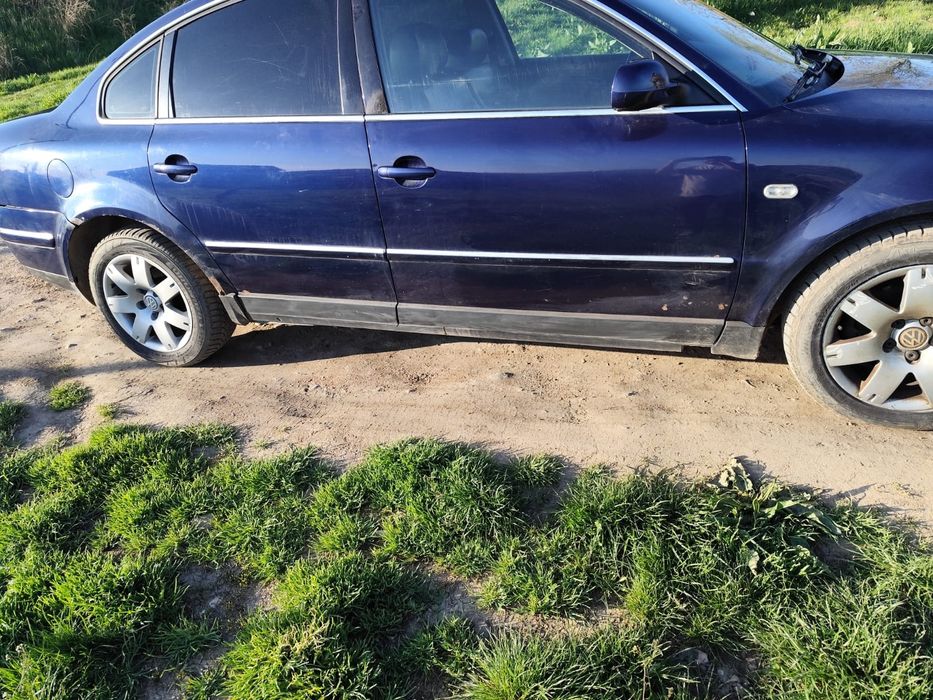 VOLKSWAGEN Passat 0 — imagine 2