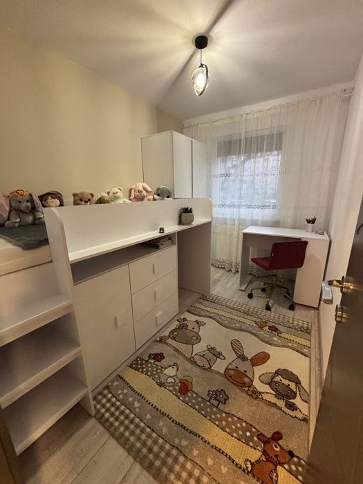 Apartament 3 camere Aleea Fratii Buzesti