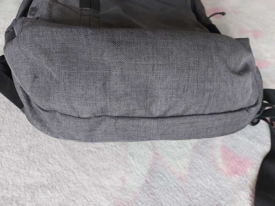 Dakine Network 32L раница за обща употреба и лаптоп, нова.