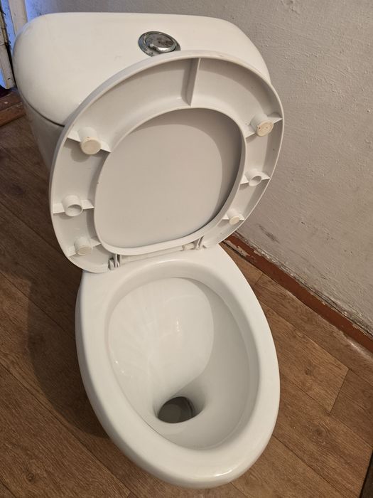 Продам унитаз в отлич.состояний
