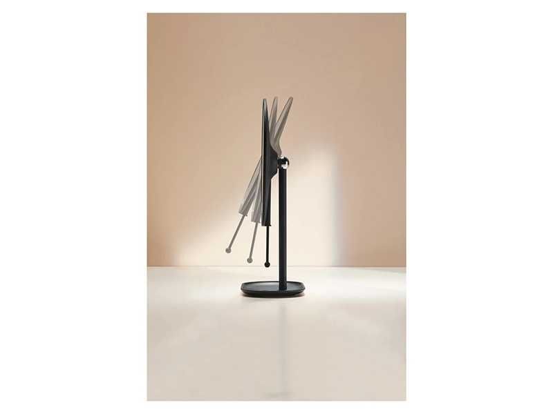 НОВИ! Козметично увеличително огледало със стойка за аксесоари