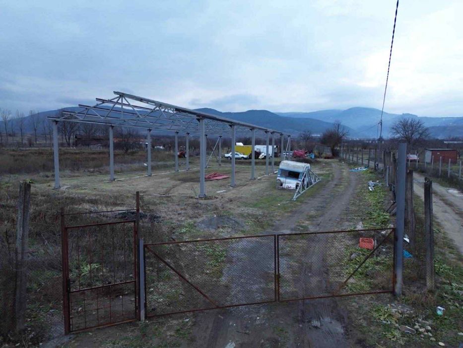 Метално хале 420 кв + 8 дка парцел