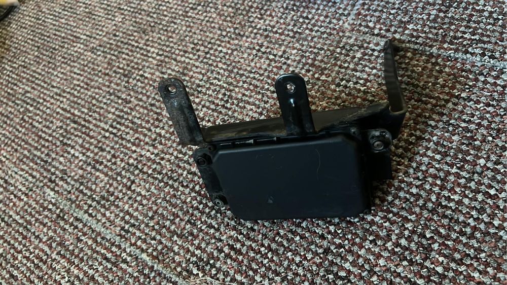 Senzor Radar Distronic cu Suport Ford Focus Mk3 BV6T-9G853-BA Original