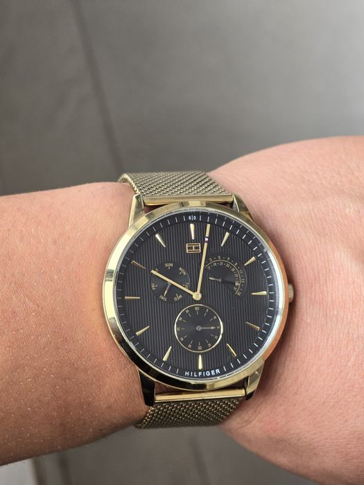 Нов оригинален часовник TOMMY HILFIGER