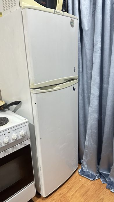 Холодильник сатылады