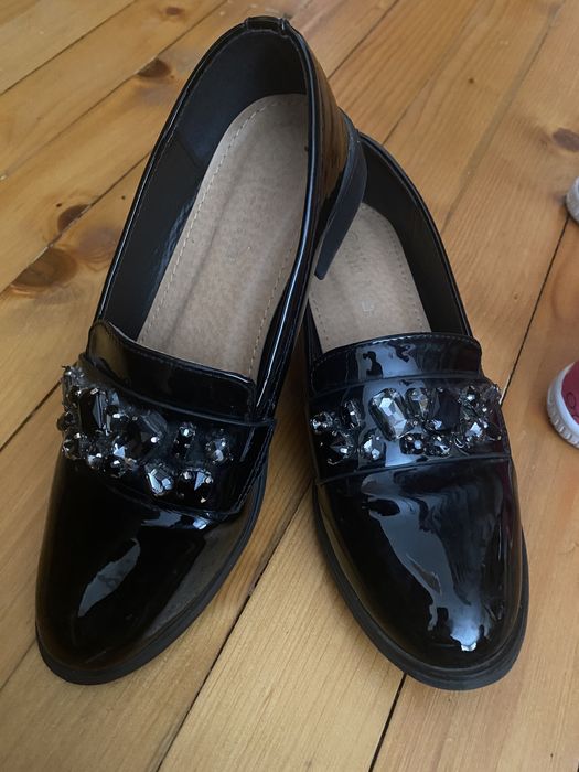 Дамски обувки