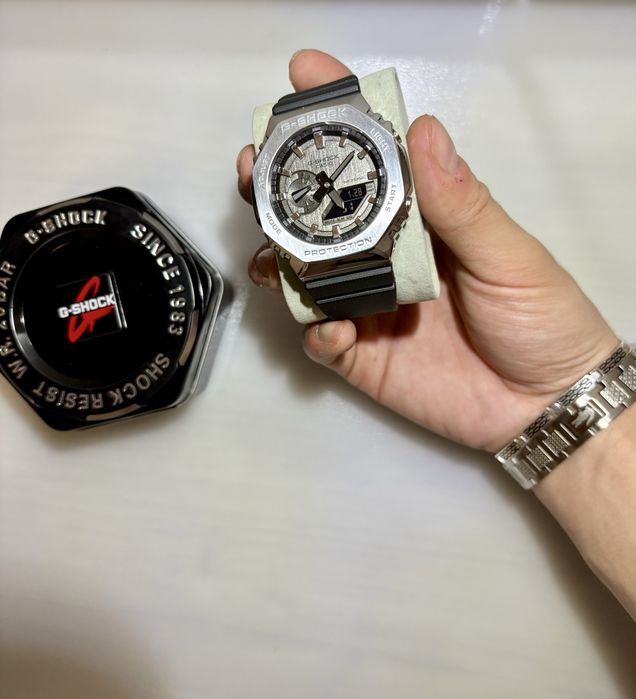 Ceas Casio G-Shock GM-2100-1AER