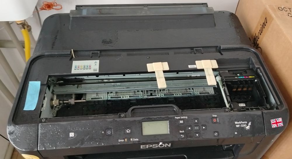 Продам принтер на запчасти