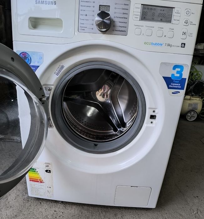 Продам Samsung 7 kg 1200 оборотов отжима.