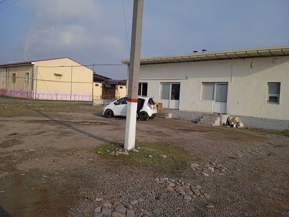 Нурбодда шахарчасида бино иншоат сотилади