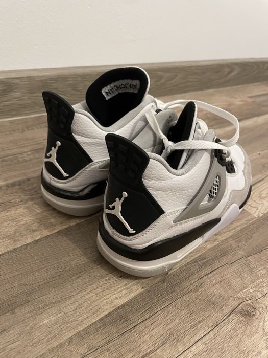 Jordan 4 Retro Military Black