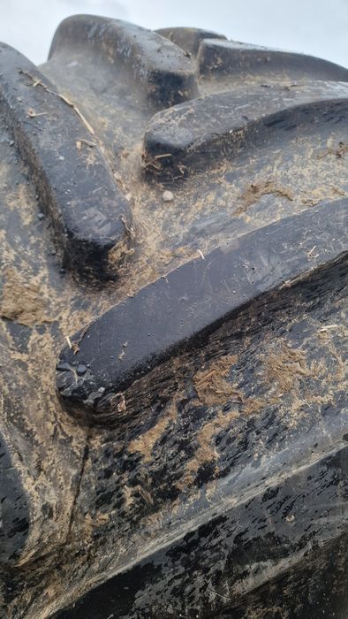 CAUCIUC Agri 540/65R28 marca Michelin
