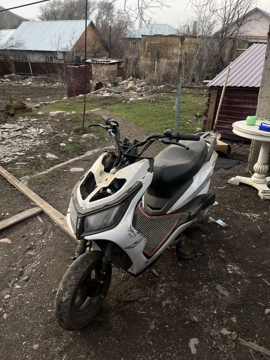 Продам мопед м8 не на ходу