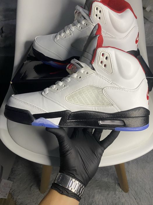 Air Jordan 5 Retro “Fire Red”