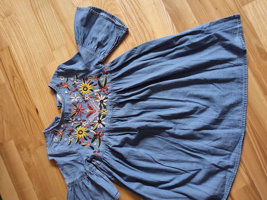 Rochite pentru 7-9 ani Zara