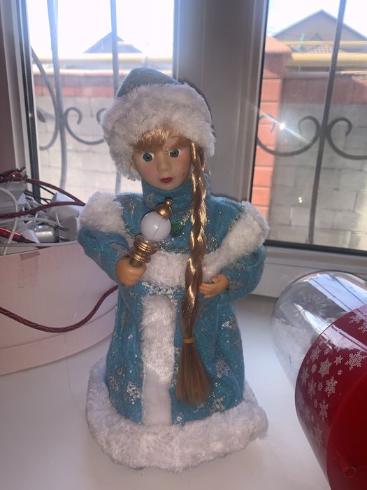 Снегурочка кукла.