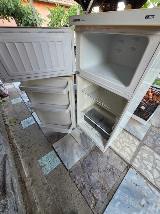 Хладилник Либхер/Liebher горен фризер