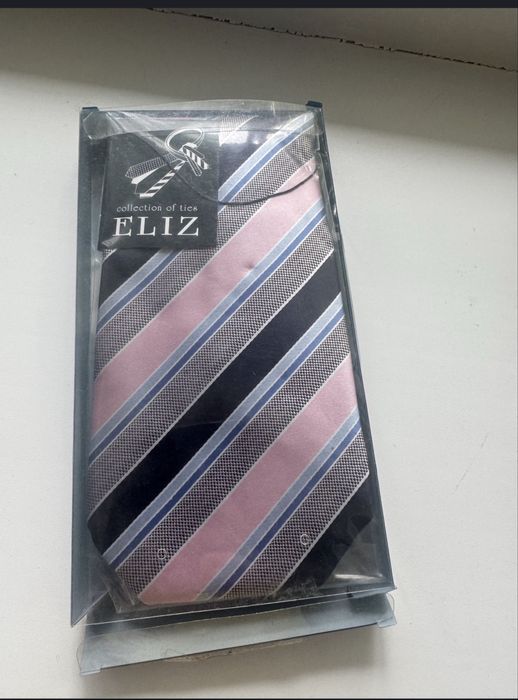 Рубашка +галстук