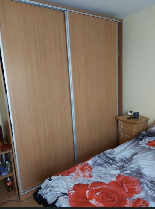 Închiriez apartament