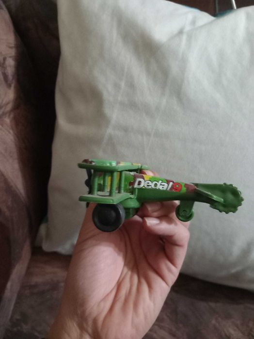 Винтич самолет играчка