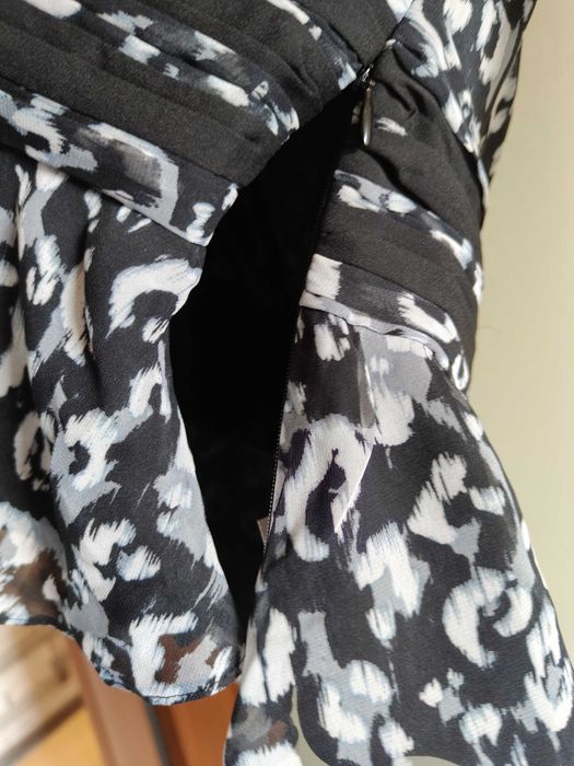 Нова блуза Karen Millen