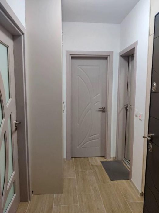 Дава се под наем Двустаен апартамент в София, Левски В - 60 кв.м за 550 € - Снимка #2