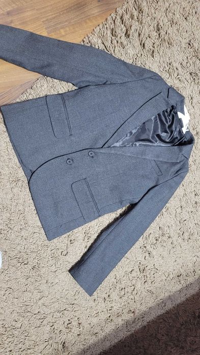 Sacou baiat Nou H&M, varsta  8-9 ani