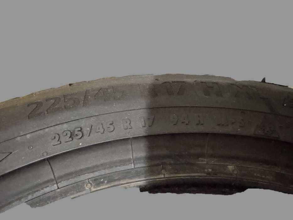 Set 4 anvelope Continental iarna 225 45 R17 dot 2045 7 mm