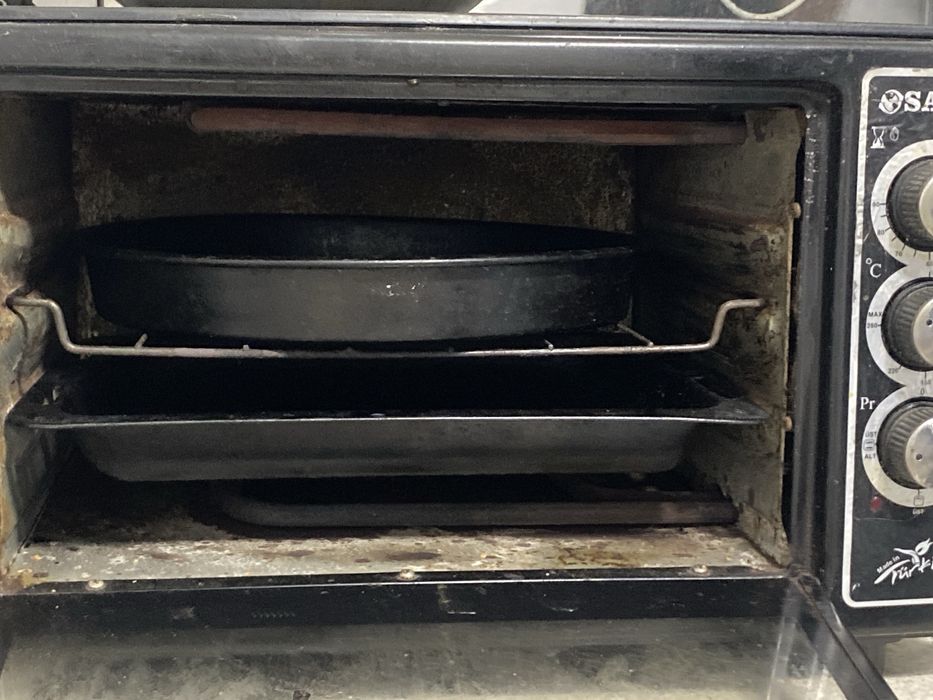 Продам духовку бу