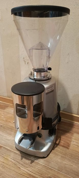 Профессиональная Кофемолка Mazer