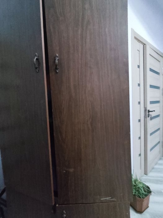 Срочно ! продается Шкаф