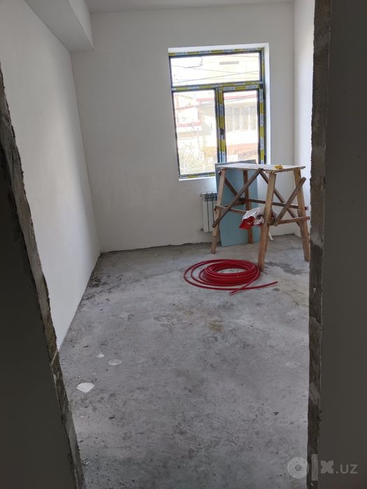 Продам Алгоритм 3 ком 1 этаж 73500 $