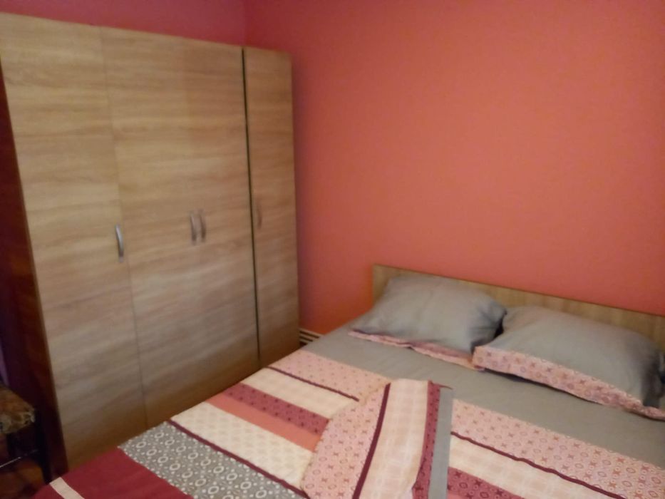 Inchiriez apartament 2 camere