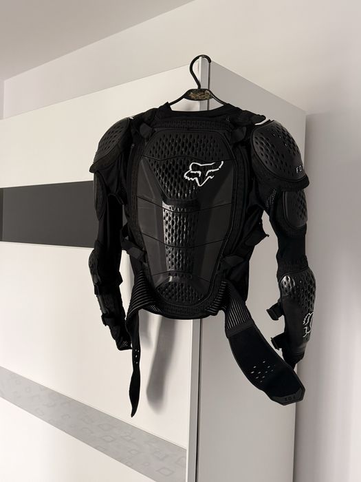 Armura Fox Titan Sport