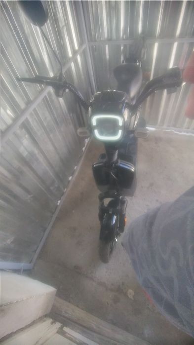 Скутер Velomax x3