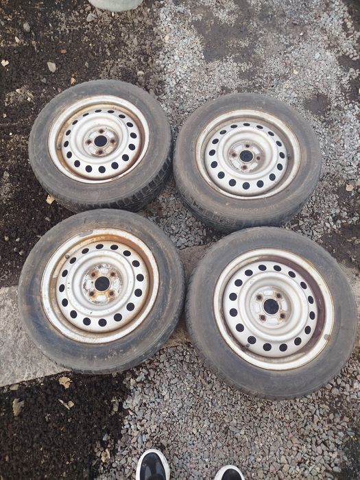 Продам диски с резиной