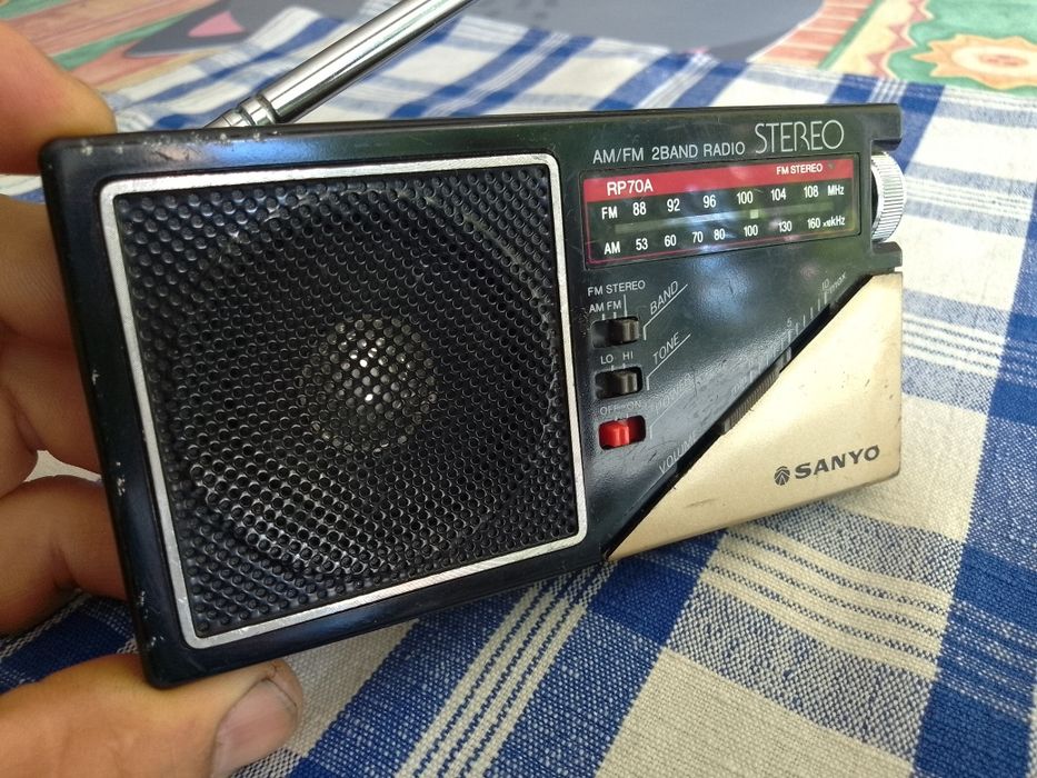 Radio portabil SANYO , anul 1982 Japonia