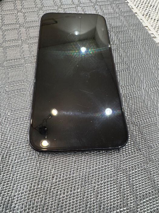Телефон iphone 15 plus