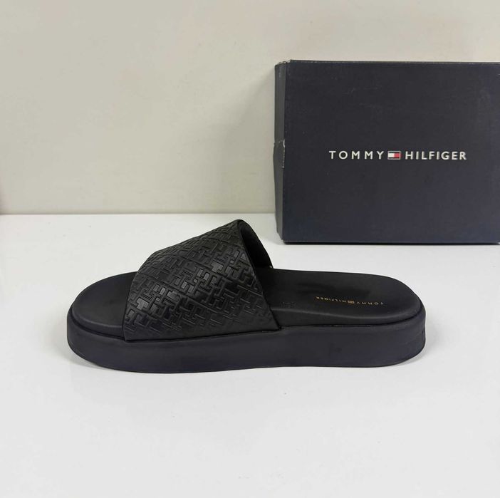 Tommy Hilfiger Platform Monogram