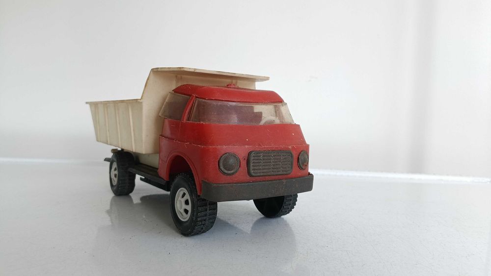Vintage играчки от СОЦА.